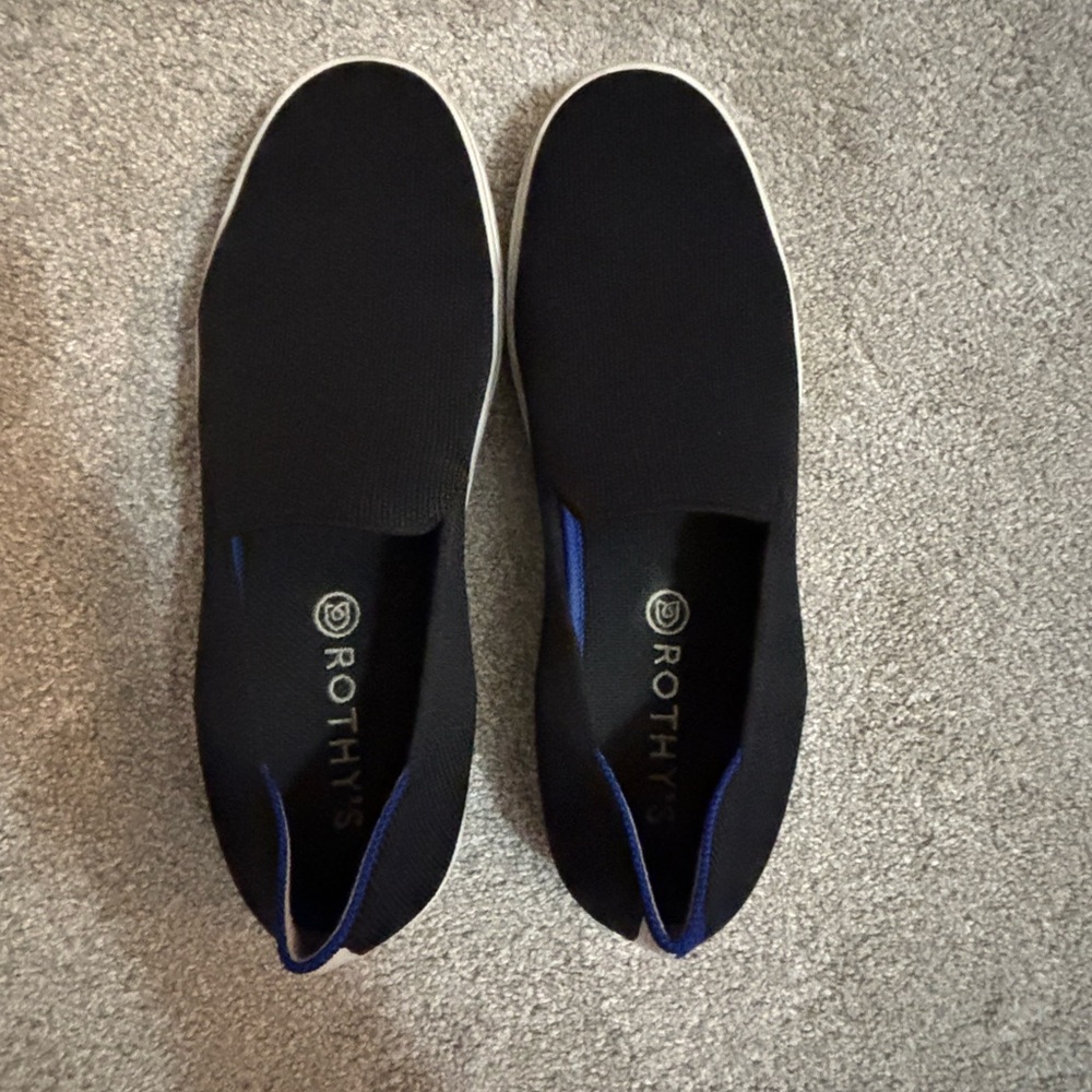 Women’s Rothys Black Sneaker Size 11.5